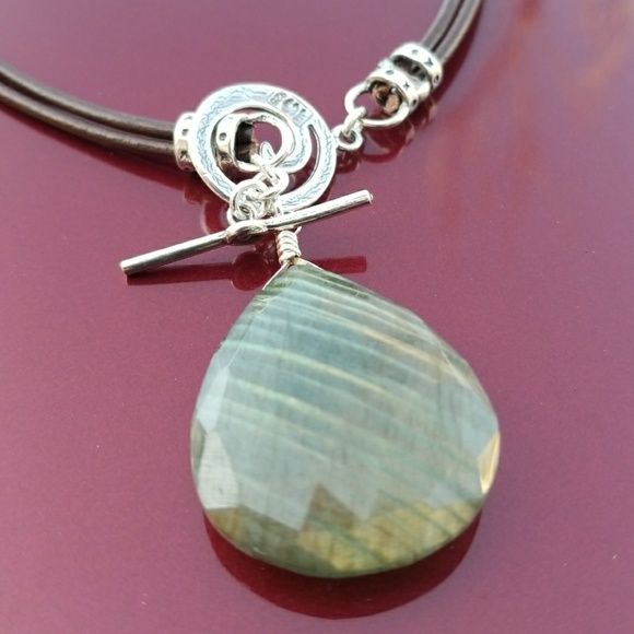 unknown Jewelry - 925 and Leather Necklace with Glass Jewel 
